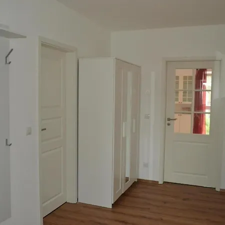 Ferienwohnung Fuer 5 Personen Ca 85 M In Hoppegarten, Brandenburg Berlin Und Umgebung *