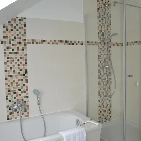Apartment Ferienwohnung Fuer 5 Personen Ca 85 M In Hoppegarten, Brandenburg Berlin Und Umgebung