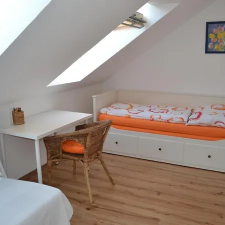 Ferienwohnung Fuer 5 Personen Ca 85 M In Hoppegarten, Brandenburg Berlin Und Umgebung Apartmán