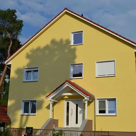 Ferienwohnung Fuer 5 Personen Ca 85 M In Hoppegarten, Brandenburg Berlin Und Umgebung Apartment Hoppegarten